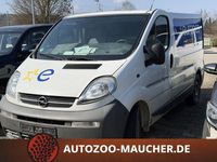 Gebraucht Opel Vivaro 101 PS (74 kW) 2006 Casabl/arctic/eisweiss/kaolin Van / Kleinbus