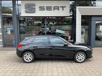 Neu Seat Leon Style 150 PS (110 kW) 2025 Midnight schwarz Kleinwagen