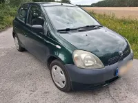 Gebraucht Toyota Yaris Terra 68 PS (50 kW) 2001 Grün Kleinwagen