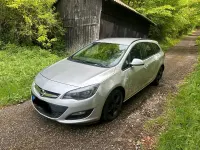 Usata Opel Astra 110 CV (80 kW) 2013 Argento Station wagon