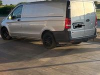 Gebraucht Mercedes Vito 114 PS (83 kW) 2019 Silber Van