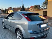 Gebraucht Ford Focus 101 PS (74 kW) 2005 Grau Kleinwagen