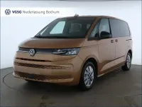 Second-hand VW Multivan Life 177 CP (130 kW) 2025 Auriu Monovolum