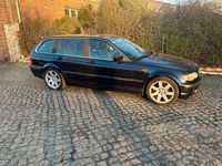 Gebraucht BMW 330 231 PS (169 kW) 2001 Blau Kombi