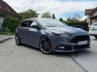 Gebraucht Ford Focus ST 250 PS (183 kW) 2017 Grau Kleinwagen