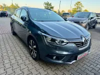 Gebraucht Renault Mégane Bose Edition 140 PS (102 kW) 2019 Blau Limousine