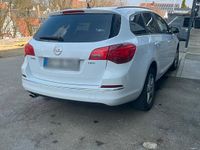Gebraucht Opel Astra 165 PS (121 kW) 2014 Weiß Kombi
