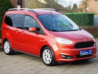Gebraucht Ford Tourneo Courier Ambiente 101 PS (74 kW) 2016 Rot Van / Kleinbus