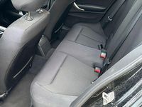 Gebraucht BMW 114 102 PS (75 kW) 2015 Schwarz Kleinwagen