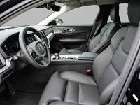 Gebraucht Volvo V60 Plus 197 PS (144 kW) 2025 Schwarz Kombi