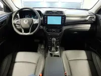 Neu KGM Tivoli 163 PS (119 kW) 2026 Braun SUV