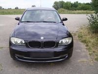 Gebraucht BMW 116 122 PS (89 kW) 2009 Schwarz Kleinwagen