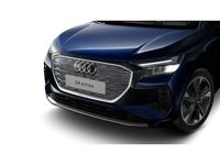 Gebraucht Audi Q4 e-tron Ambiente 150 kW (204 PS) 2023 Navarrablau metallic SUV