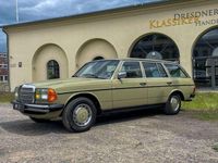 Gebraucht Mercedes 200 109 PS (80 kW) 1983 Grün Kombi