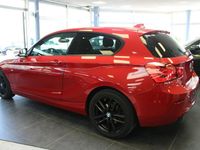 Gebraucht BMW 118 Sport Line 150 PS (110 kW) 2017 Rot Kleinwagen