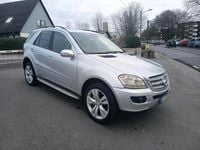 Gebraucht Mercedes ML320 224 PS (164 kW) 2005 Silber SUV