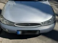 Gebraucht Ford Mondeo 130 PS (95 kW) 2000 Silber Limousine