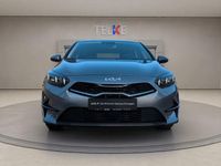 Gebraucht Kia Ceed Spirit 160 PS (117 kW) 2023 Silber Kleinwagen