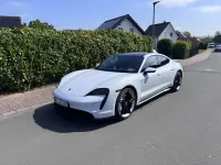 Gebraucht Porsche Taycan 4S 359 kW (489 PS) 2023 Weiß Limousine
