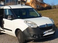 Gebraucht Opel Combo Edition 120 PS (88 kW) 2013 Weiß Van / Kleinbus