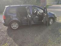 Gebraucht VW Touran 140 PS (102 kW) 2014 Blau Van / Kleinbus