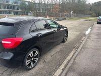 Gebraucht Mercedes A180 122 PS (89 kW) 2013 Schwarz Limousine