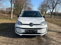 Gebraucht VW up! Style 65 PS (47 kW) 2021 Weiß Kleinwagen
