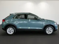 Gebraucht VW T-Roc IQ Drive 116 PS (85 kW) 2025 Petroleum blue metallic SUV