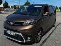 Gebraucht Toyota Proace 177 PS (130 kW) 2018 Braun Van / Kleinbus