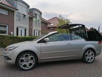 Gebraucht Ford Focus Cabriolet 145 PS (106 kW) 2010 Silber Cabrio