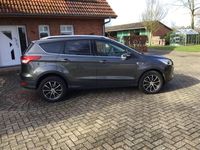 Gebraucht Ford Kuga Titanium 179 PS (131 kW) 2015 Grau SUV