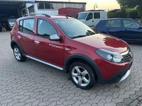 Gebraucht Dacia Sandero Stepway 68 PS (50 kW) 2010 Rot SUV