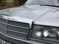 Gebraucht Mercedes 190 118 PS (86 kW) 1989 Silber Limousine
