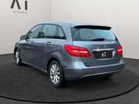 Gebraucht Mercedes B180 109 PS (80 kW) 2013 Grau Van / Kleinbus