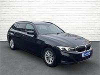 Gebraucht BMW 320 190 PS (139 kW) 2022 Schwarz metallic