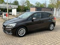 gebraucht BMW 220 d*xDrive*ActiveTourer*Pano*Navi*AHK*PDC*2.Hd