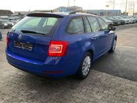 gebraucht Skoda Octavia Combi Ambition