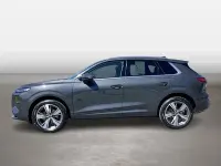 Neu Audi Q3 Sport 150 PS (110 kW) 2026 Grau SUV