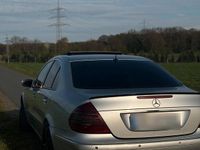 Gebraucht Mercedes E270 Elegance 177 PS (130 kW) 2002 Silber Limousine