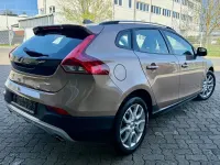 Gebraucht Volvo V40 CC 150 PS (110 kW) 2017 Braun Kombi