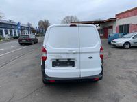 Gebraucht Ford Transit Trend 75 PS (55 kW) 2018 Weiß Van / Kleinbus