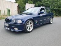 Gebraucht BMW 328 193 PS (141 kW) 1997 Blau Kombi