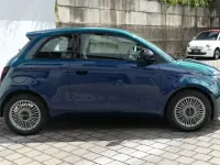 Neu Fiat 500 Icon 65 PS (47 kW) 2026 Grün Limousine