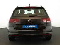 Gebraucht VW Passat Conceptline 122 PS (89 kW) 2023 Mangangrau metallic Kombi