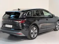 Gebraucht Skoda Enyaq iV Loft 150 kW (204 PS) 2022 Schwarz SUV