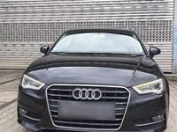 Gebraucht Audi A3 Design 122 PS (89 kW) 2013 Blau Limousine