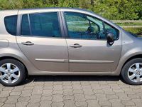 Gebraucht Renault Grand Modus Night&Day 88 PS (64 kW) 2012 Beige Van / Kleinbus