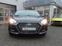 Gebraucht Hyundai i40 Style 165 PS (121 kW) 2017 Blau Kombi