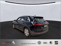 Gebraucht Audi e-tron Basis 230 kW (313 PS) 2022 Schwarz SUV