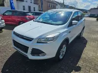 Gebraucht Ford Kuga SYNC Edition 120 PS (88 kW) 2016 Frostweiß SUV
